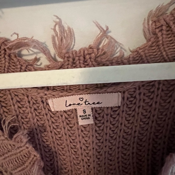 Distressed sweater - Picture 2 of 2